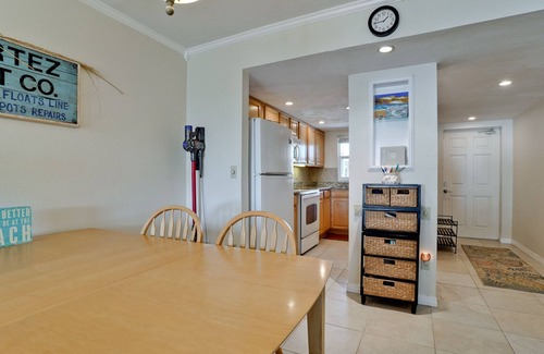 Holmes Beach Resort | WONDERFUL BEACH VIEWS AND LARGE POOL!