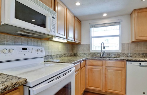 Holmes Beach Resort | WONDERFUL BEACH VIEWS AND LARGE POOL!