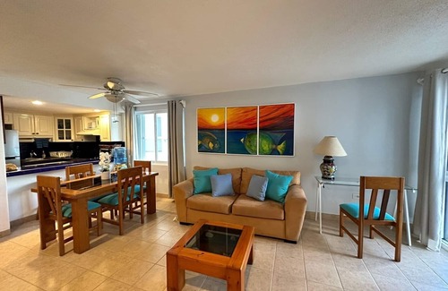 Zona Hotelera Norte Condo | Wonderful Direct Oceanfront 1BR Condo, Spectacular Snorkeling Outfront