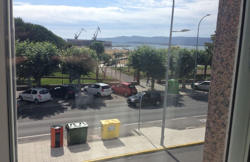 Vilagarcia de Arousa Condo | Wonderful apartment beachfront