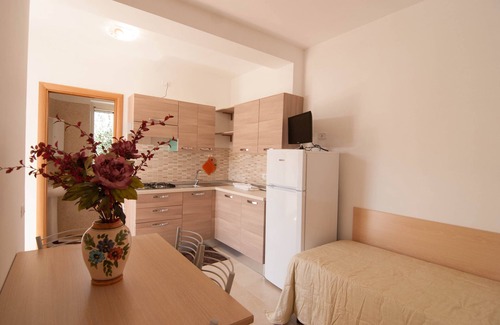Peschici Apartment | Wonderful holiday home in olive grove