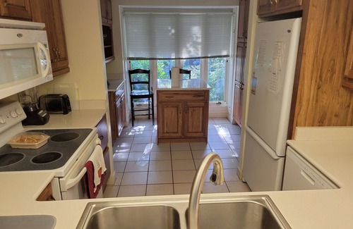 Arcadian Shores Villa | Wonderful Oasis in Kingston Plantation, near the Embassy and Hilton.