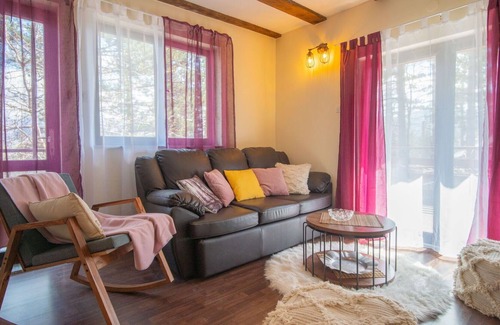 Lic House | Wonderful private villa with private pool, WIFI, hot tub, TV, terrace, pets allowed and parking