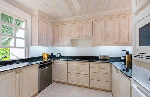 Mullins Apartment | Wonderful Sea views and 90 seconds from the beach