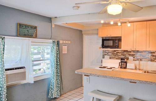 Ilexhurst Apartment | Wonderful studio near the beautiful beach