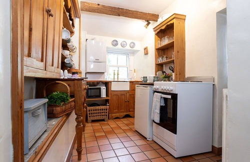 Giggleswick House | Wonderful villa for 3 guests with WIFI and pets allowed