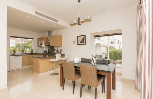 Arcos de la Frontera House | Wonderful villa for 4 people with pool, WIFI, A/C, TV and terrace