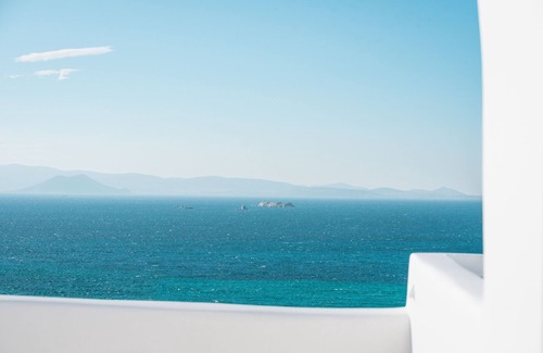 Maragas Villa | WONDERFUL VILLA WITH SPECTACULAR VIEWS AND PRIVATE POOL, 150m FROM THE BEACH