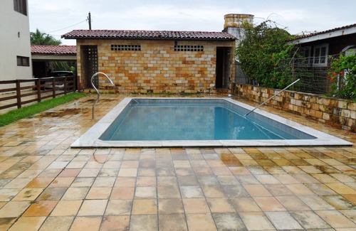 Pitimbu House | Wonderful waterfront home with pool, 5 furnished suites and barbecue.