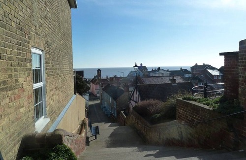 Aldeburgh Apartment | Wonderfully Equipped 2 Bedroom Apartment In Central Aldeburgh, Suffolk, England
