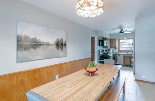 Mobile House | Wonderstruck on Wendover- 20 Mins to Downtown