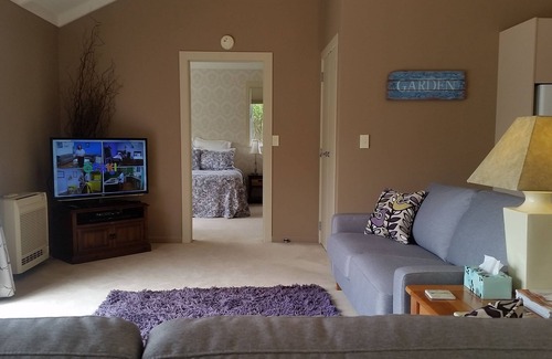 Tawa Cottage | -WOODBURN COTTAGE- Superior self-contained rural - 15 mins from Wellington CBD