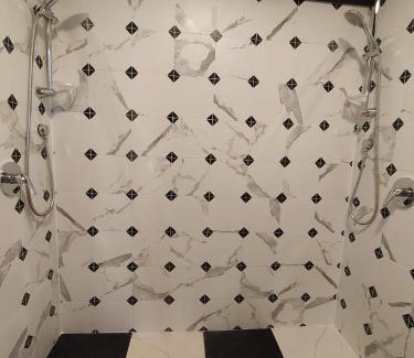 El-Rum House | Wooden Zimmer El-Rom