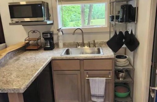 Eddyville House | Woodland Trails