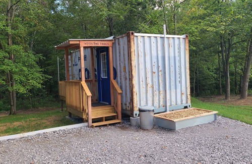 Eddyville House | Woodland Trails