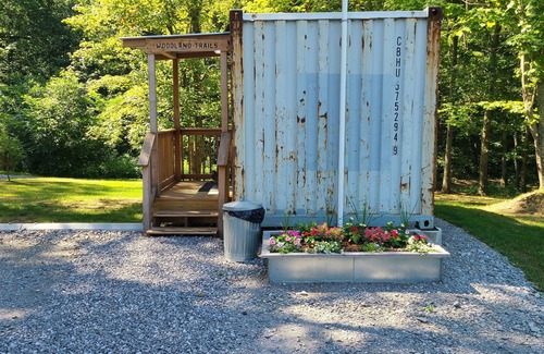 Eddyville House | Woodland Trails