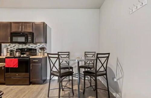 Conroe Apartment | Woodlands 2 Bedroom Cozy Apt w/Free Parking