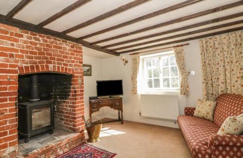 Hoxne House | Woodlands