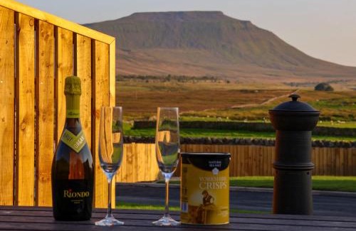 Yockenthwaite House | Woodpecker