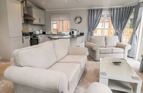 Black Torrington Cottage | Woodpecker Lodge