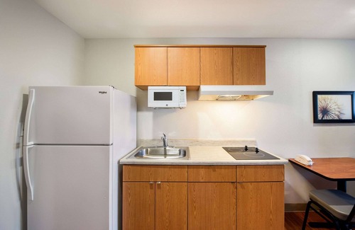 Groveport Hotel | WoodSpring Suites Columbus Southeast