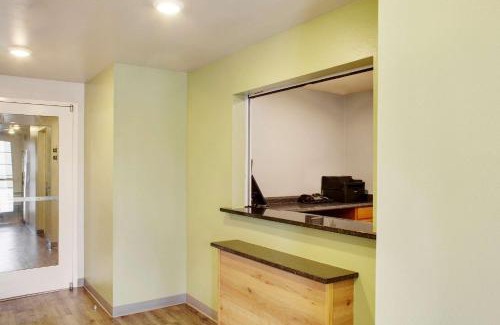 Conroe Hotel | WoodSpring Suites Conroe