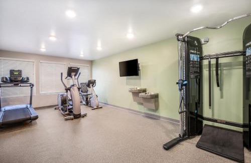 Gurnee Hotel | WoodSpring Suites Gurnee - Chicago