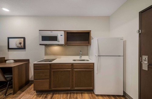 Wesley Chapel Hotel | WoodSpring Suites Wesley Chapel-Tampa