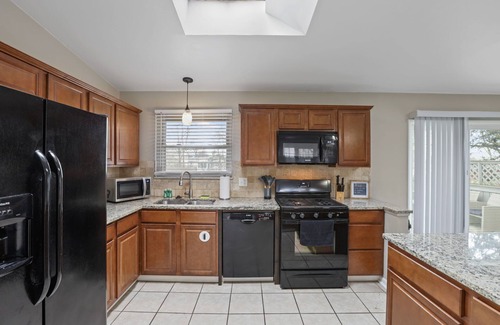 Columbus House | Woodward Park Charmer - 2 Ba 5 Bed - Fenced yard