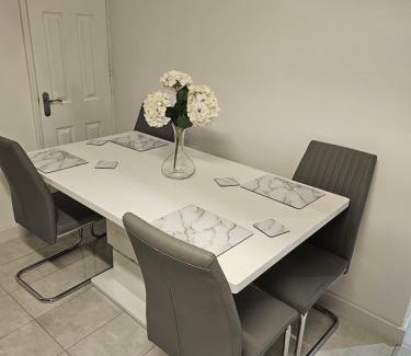 Huyton Apartment | Woolfall heath avenue