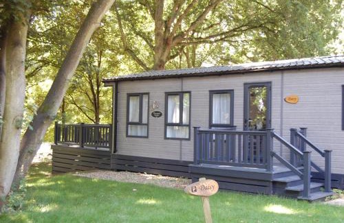 Woolverstone House | Woolverstone Marina and Lodge Park