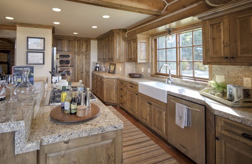 Victor House | Wooly Bugger Refurnished Cabin in Victor, ID w/Privacy, Views, A/C & Hot Tub