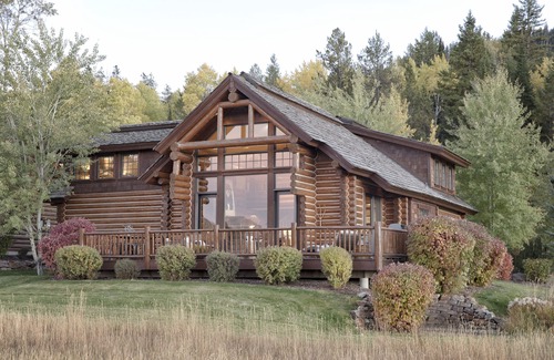 Victor House | Wooly Bugger Refurnished Cabin in Victor, ID w/Privacy, Views, A/C & Hot Tub