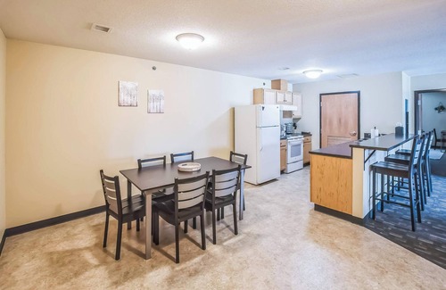 Ontario Apartment | Work Relax Repeat in a Bright and Spacious Stay