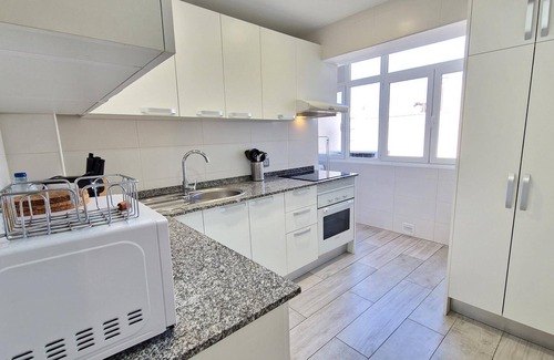 Son Armadams Apartment | Workaction in Son Armadams. 5' from Sta.Catalina. Quiet and safe. Close to STP