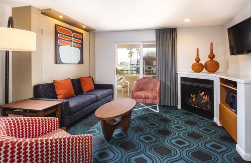 Uptown Design District Resort | World class sun, spas, and relaxation!