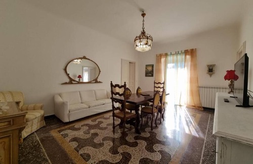 San Teodoro Apartment | WOW HOME 2 - 175 sqm - private parking - in front of ferry port - 10 places