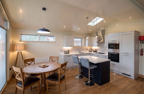 Gargrave Cottage | WREN LODGE, family friendly, with a garden in Gargrave