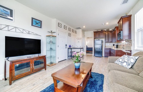 Sparks Apartment | WWII Aviation-Themed Apt in Sparks: Near Parks!