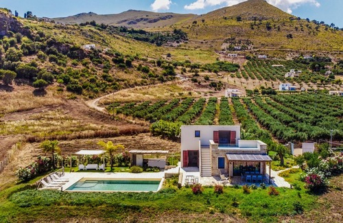 Scopello Villa | WWW.BAGLIORIDISICILIA.COM - LAST MINUTE 8/23 SEPTEMBER!