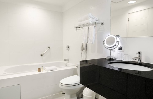 Callao Hotel | Wyndham Costa Del Sol Lima Airport