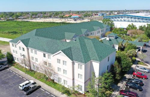 Kenner - Louis Armstrong International Airport Hotel | Wyndham Garden New Orleans Airport