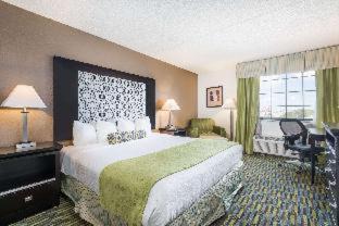 Wichita Hotel | Wyndham Garden Wichita Downtown