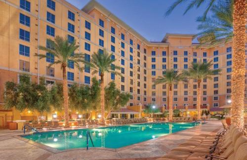 Paradise House | Wyndham Grand Desert 3BR Apartment with Resort Access