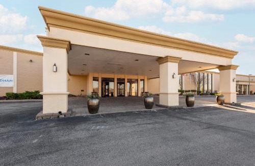 West Omaha Hotel | Wyndham Omaha Hotel - West Dodge