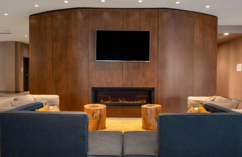 Westfield Hotel | Wyndham Westfield