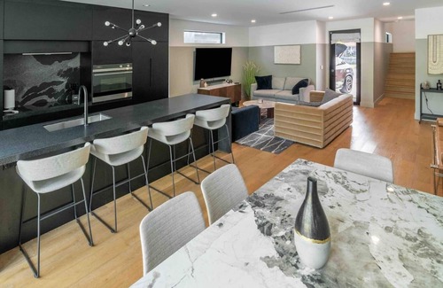 Buena Vista House | Wynwood/Design District TH w/heated Pool