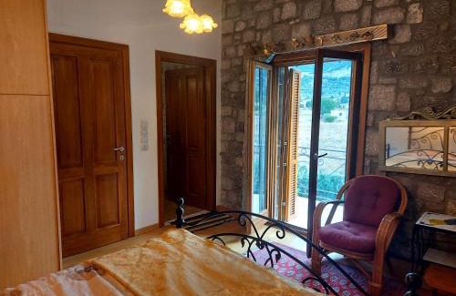 Livadia House | Xenios Petritis