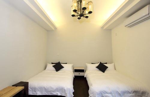 Hualien City Centre House | Xiao Xiang Shi Guang Min Su