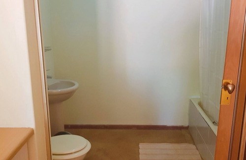 Pretoria House | XYZ Guest House-Executive Study